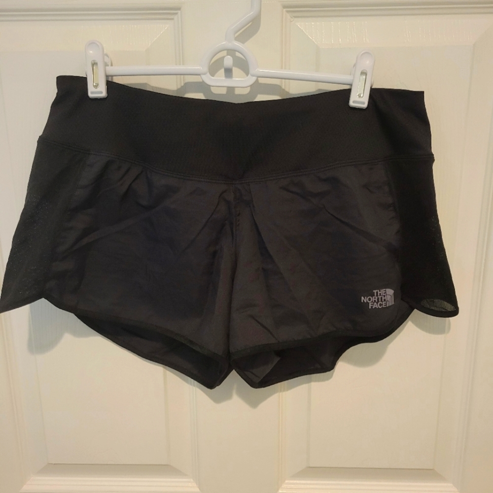 Women's Northface Size Medium Shorts